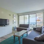 Studio Moderne En Bord De Mer Avec Acces Piscine A Biarritz - Fr-1-3-611