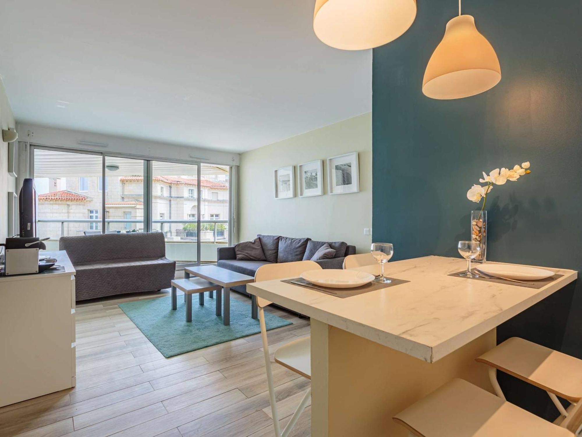 Appartement Moderne En Bord De Avec Acces Piscine A - Fr-1-3-611